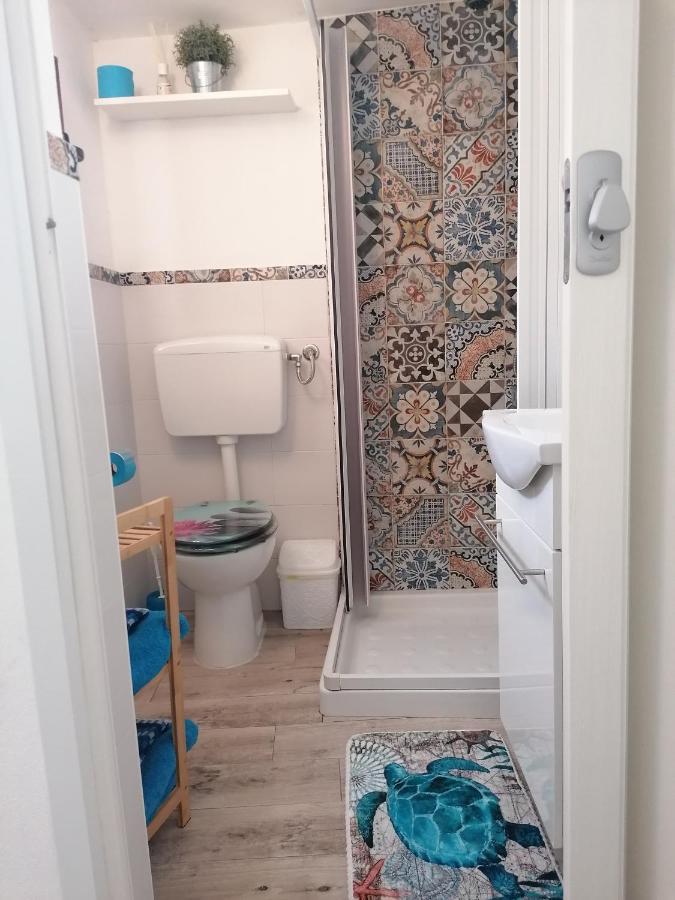 Blue Cottage Monolocale Centro Шака Екстериор снимка