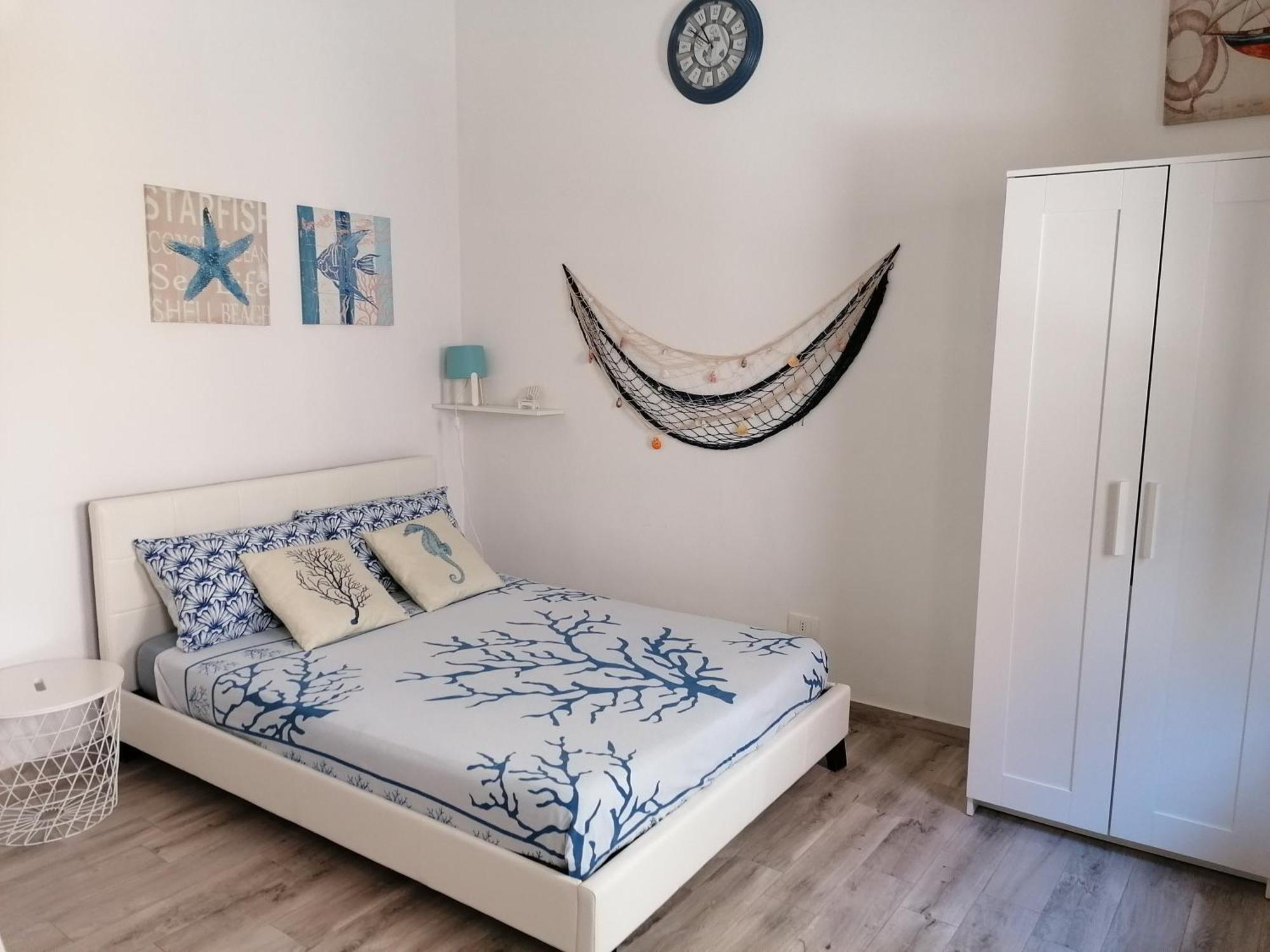 Blue Cottage Monolocale Centro Шака Екстериор снимка